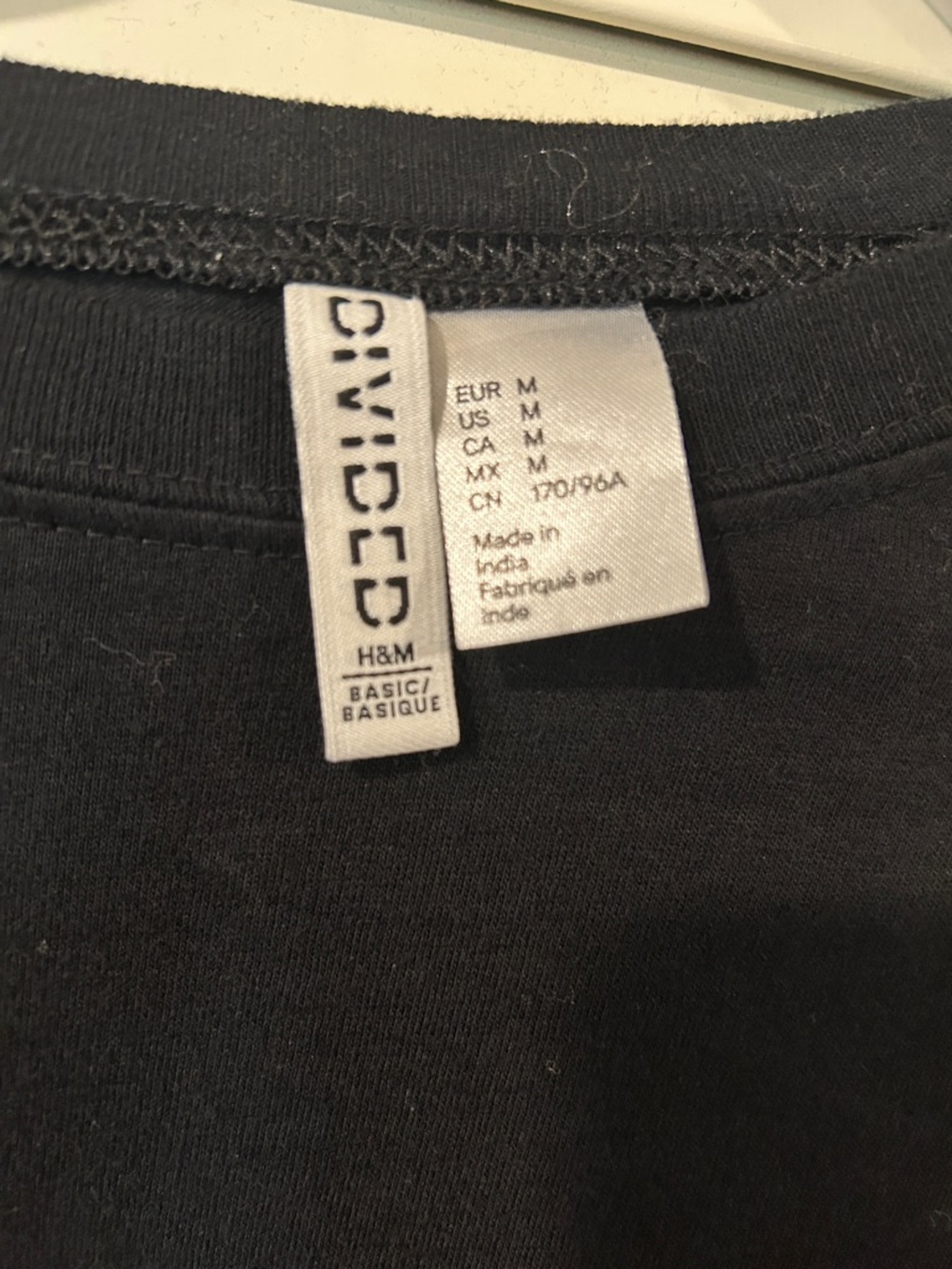 H&M Divided Black Relaxed Crewneck Tee Size M - Picture 3 of 5